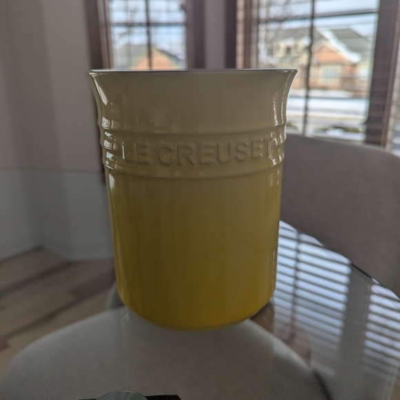 Le Creuset Yellow Stoneware Utensil Holder - Picture 2 of 3